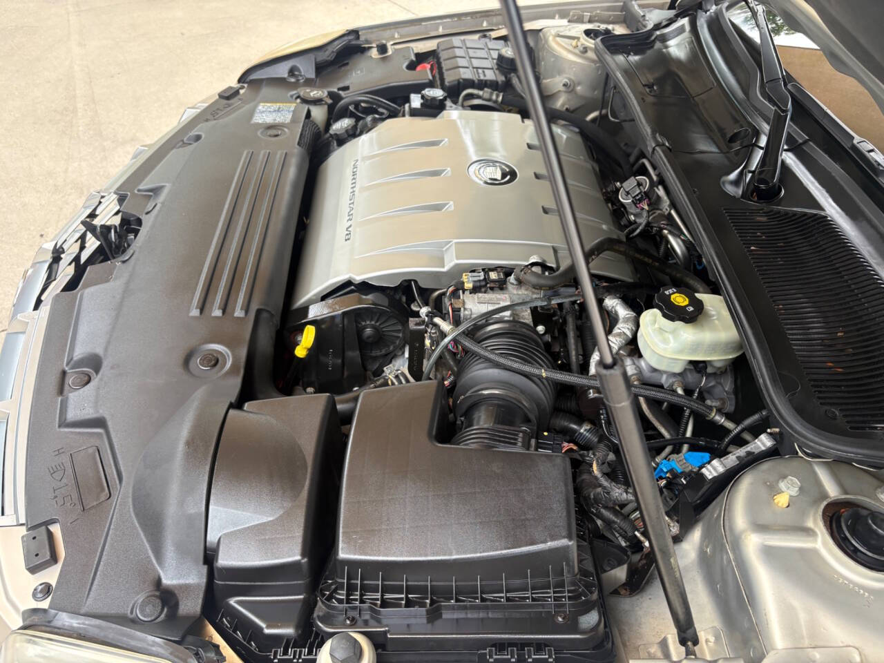 2007 Cadillac DTS 46