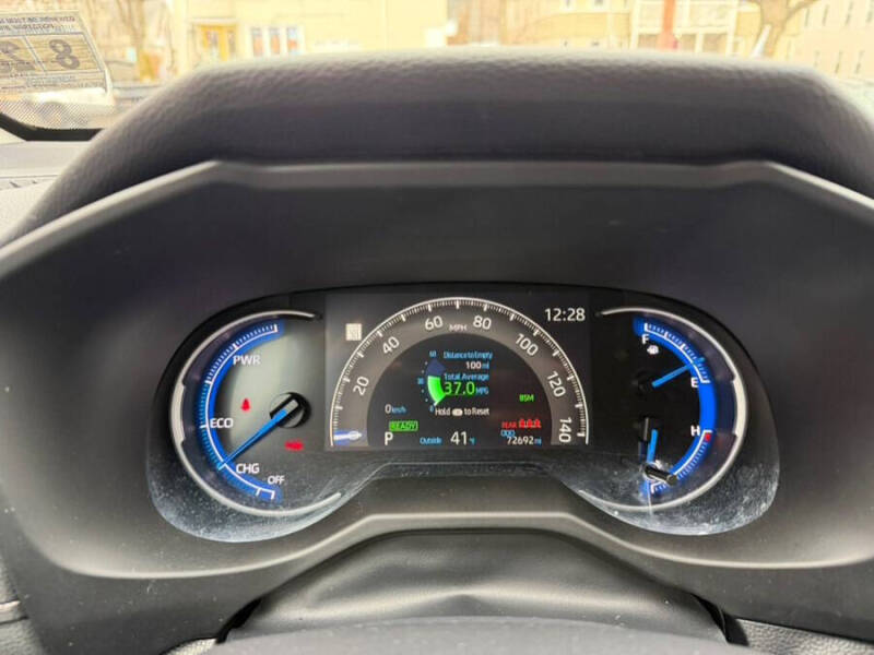 2023 Toyota RAV4 Hybrid XLE