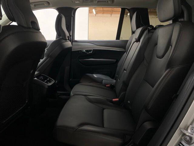2025 Volvo XC90 B5 Core Bright Theme