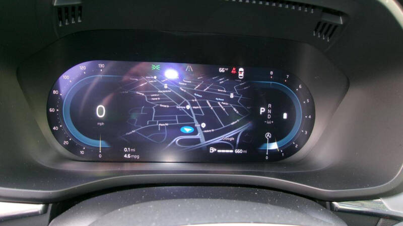 2025 Volvo XC60 B5 Core Dark Theme