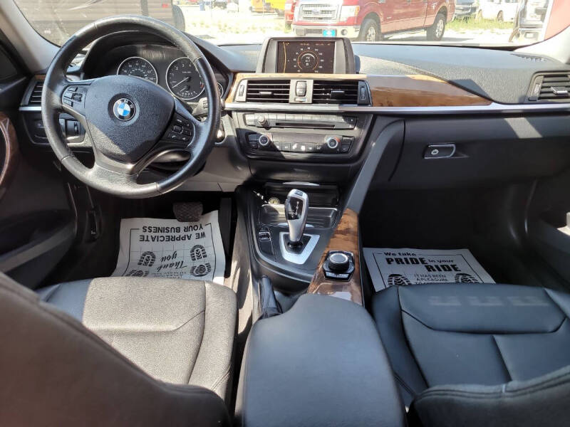 2014 BMW 3 Series 320i