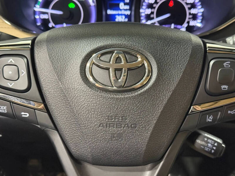 2018 Toyota Avalon Hybrid Limited