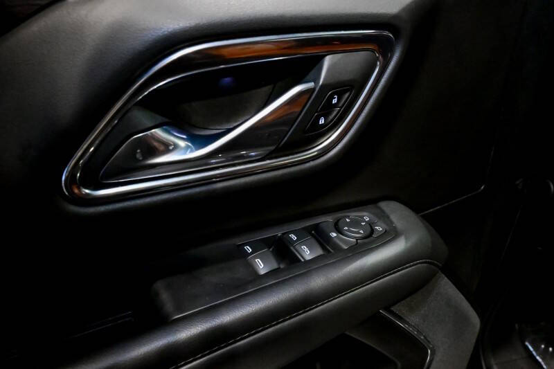 2023 Chevrolet Suburban LS