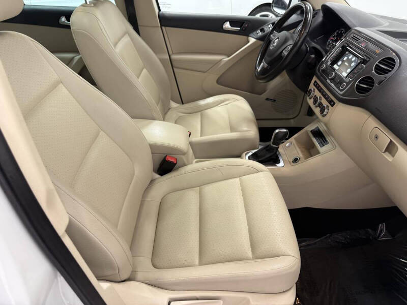 2015 Volkswagen Tiguan S