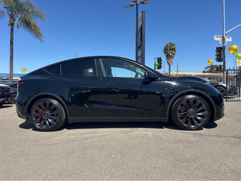 2023 Tesla Model Y Performance