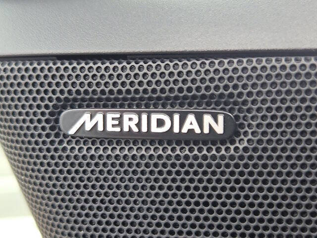 2025 Land Rover Range Rover P400 SE LWB