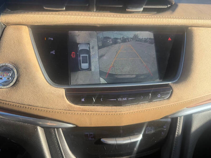 2017 Cadillac XT5 Platinum