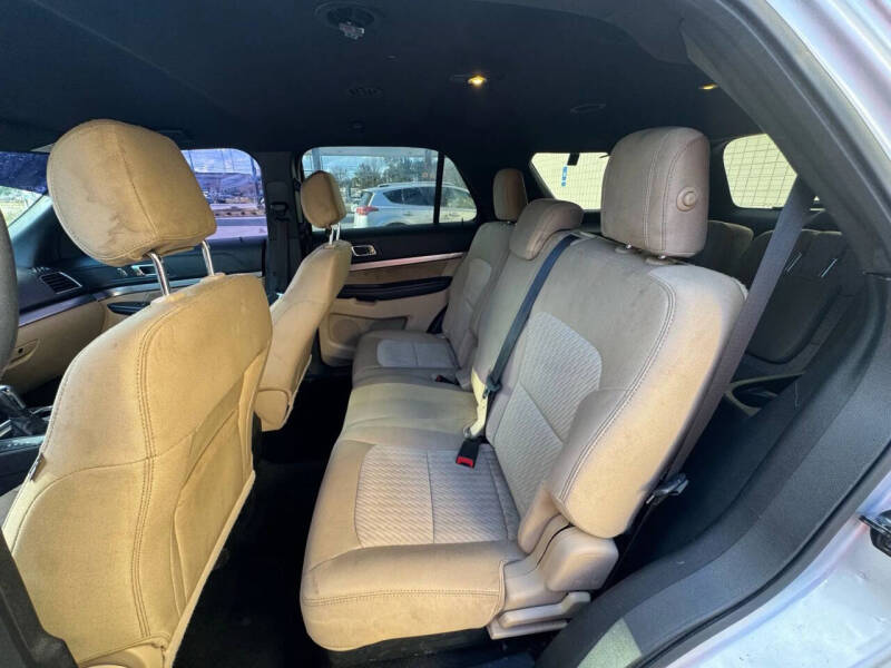 2017 Ford Explorer