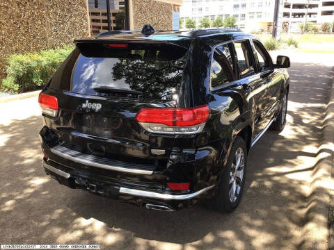 2020 Jeep Grand Cherokee Summit