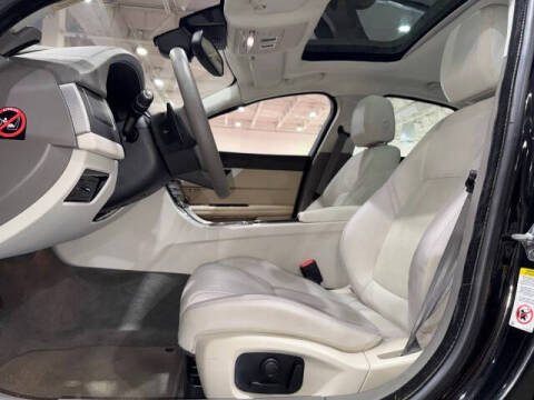 2016 Jaguar XF 35t Prestige