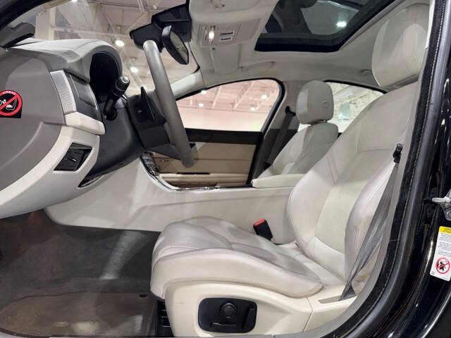 2016 Jaguar XF 35t Prestige