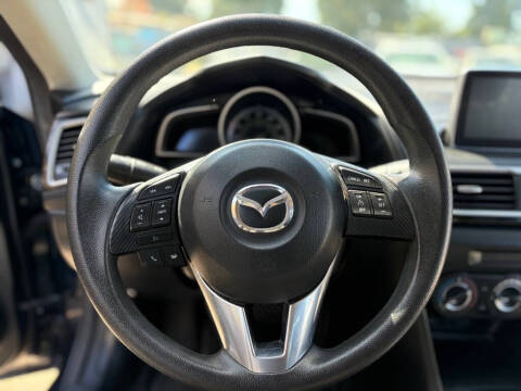 2016 Mazda MAZDA3 i Sport