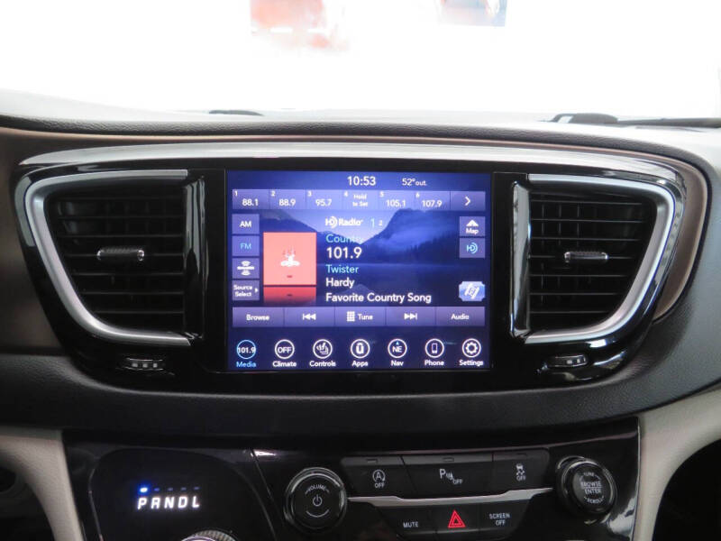 2018 Chrysler Pacifica Touring L Plus