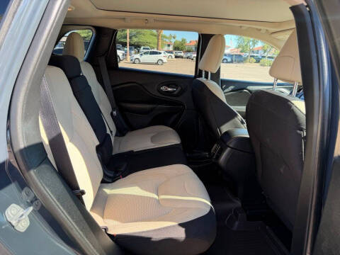 2017 Jeep Cherokee 75th Anniversary