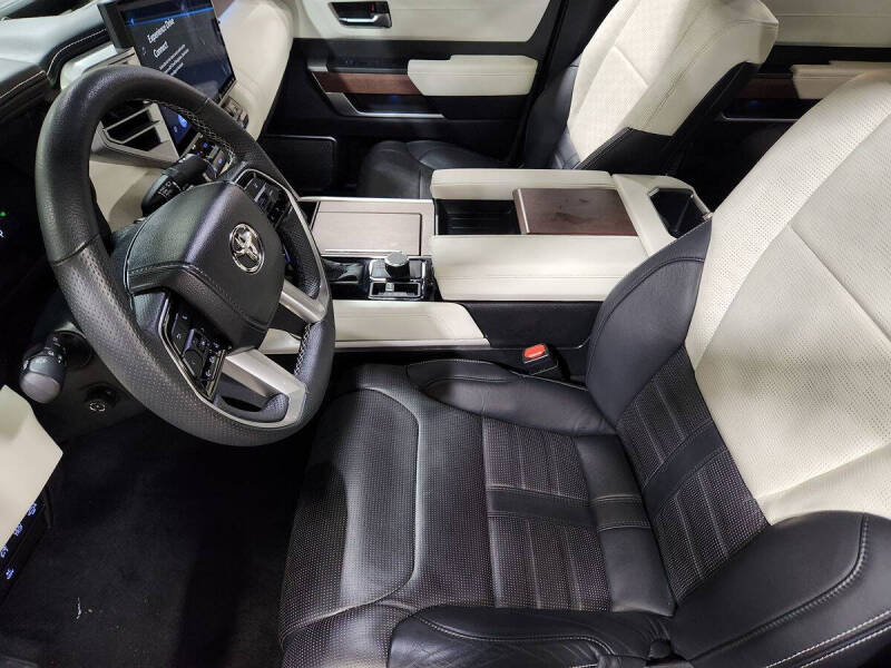 2023 Toyota Tundra Capstone HV