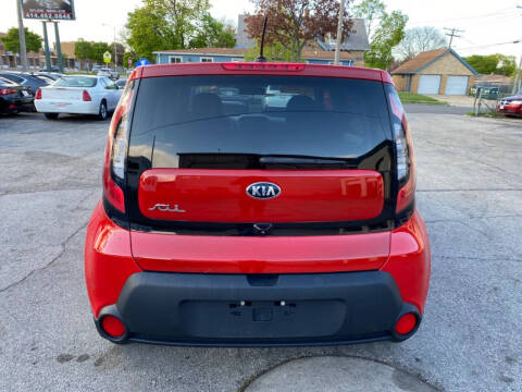 2016 Kia Soul +
