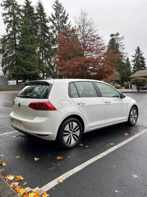 2016 Volkswagen e-Golf SE