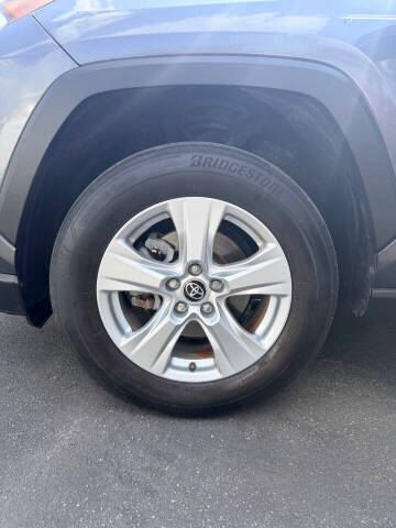 2020 Toyota RAV4 XLE