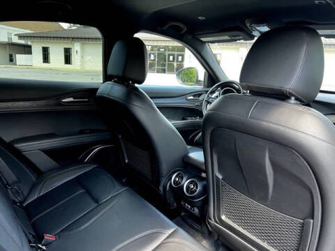 2022 Alfa Romeo Stelvio Sprint