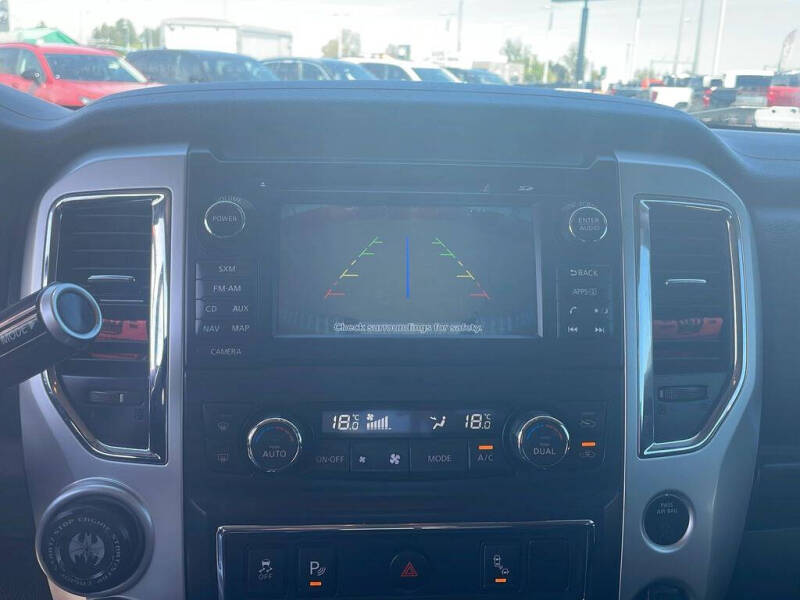 2017 Nissan Titan SL