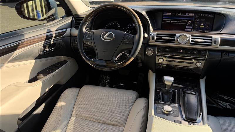 2013 Lexus LS 460