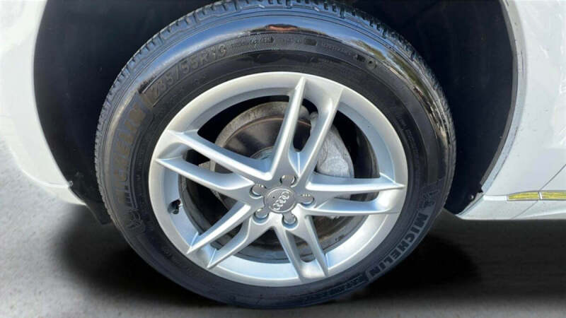 2017 Audi Q5 2.0T quattro Premium Plus