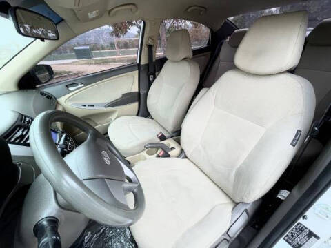 2013 Hyundai Accent GLS