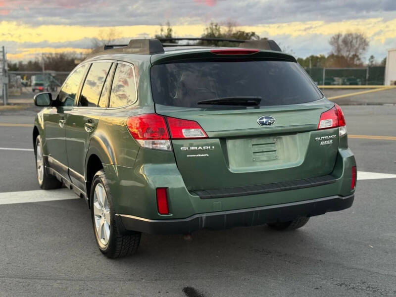 2010 Subaru Outback 2.5i Premium