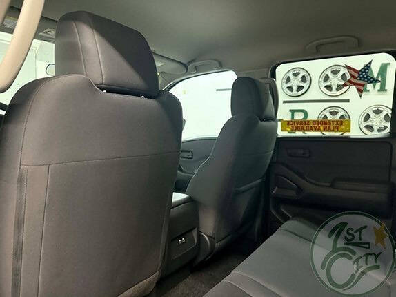 2022 Nissan Frontier S