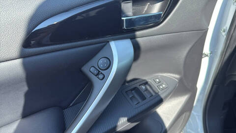 2025 Mitsubishi Eclipse Cross SE