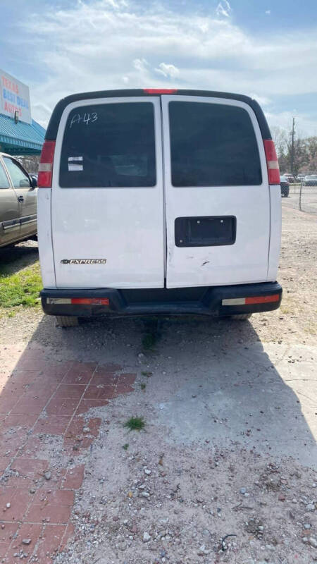 2016 Chevrolet Express 2500