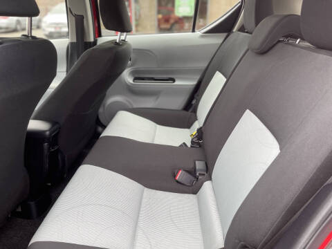 2013 Toyota Prius c One