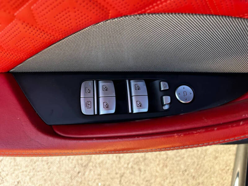 2022 BMW M8 Competition