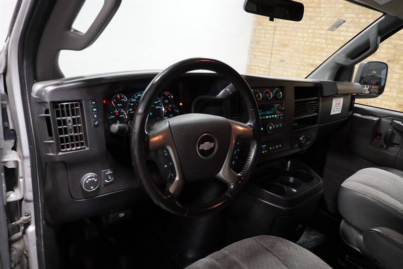 2017 Chevrolet Express LS 2500