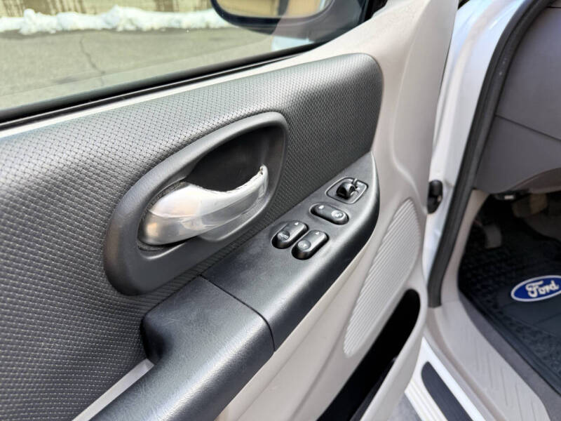 2003 Ford F-150 SVT Lightning