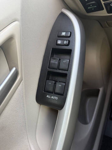 2013 Toyota Prius Three