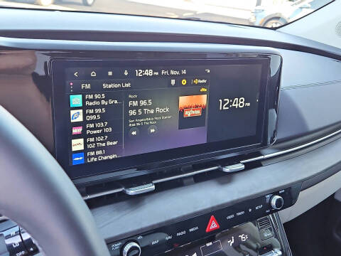 2024 Kia Carnival EX