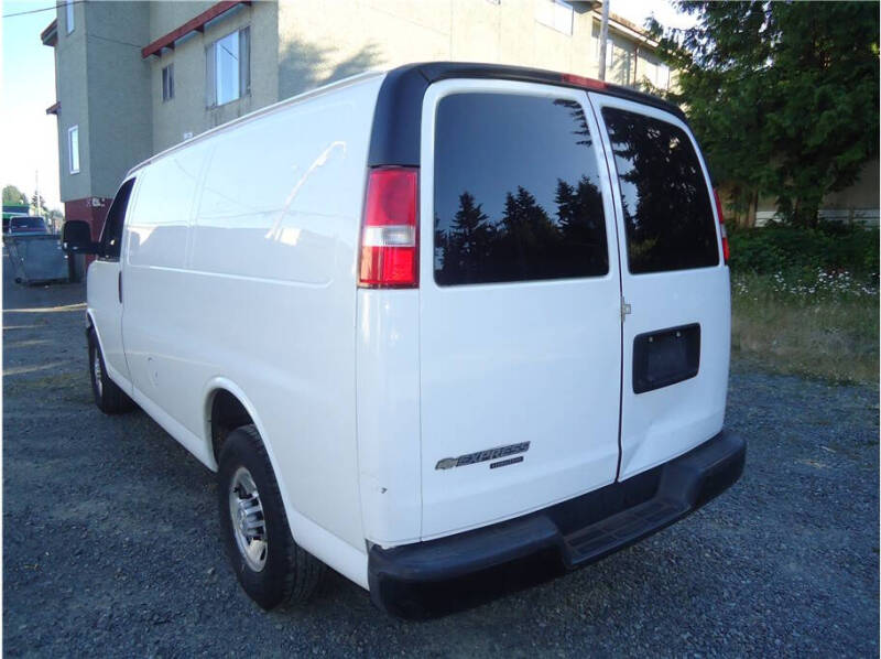2016 Chevrolet Express 2500