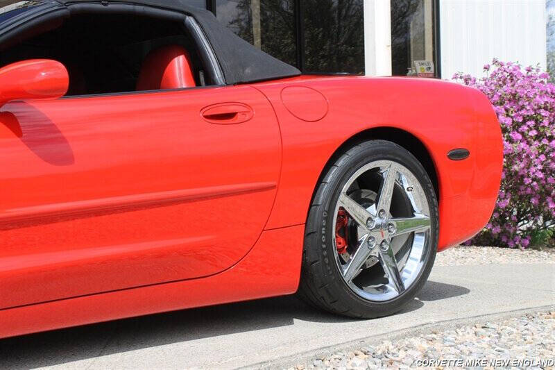 2001 Chevrolet Corvette 25