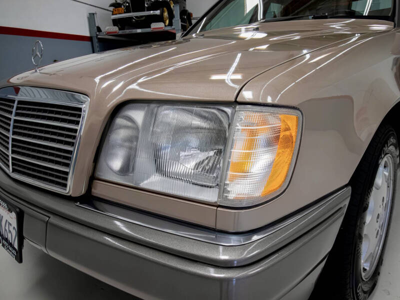 1994 Mercedes-Benz E-Class E 320