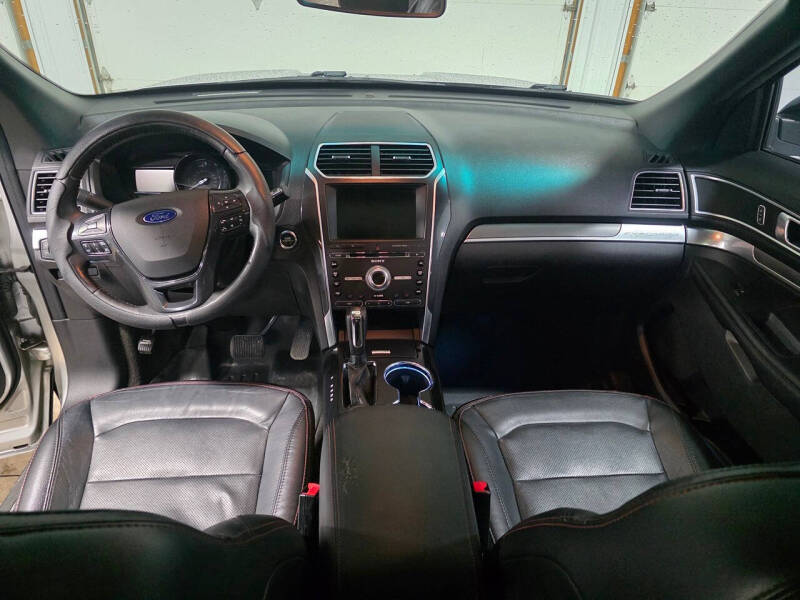 2016 Ford Explorer Sport