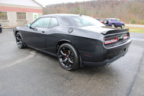 2015 Dodge Challenger SXT Plus