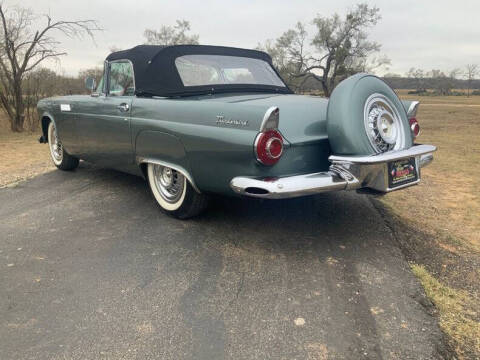 1956 Ford Thunderbird