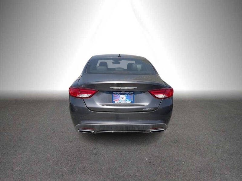 2015 Chrysler 200 S