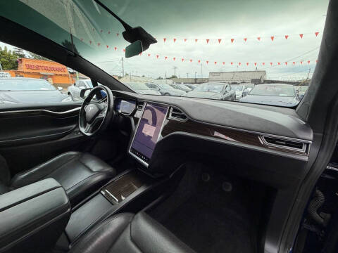 2016 Tesla Model X 75D