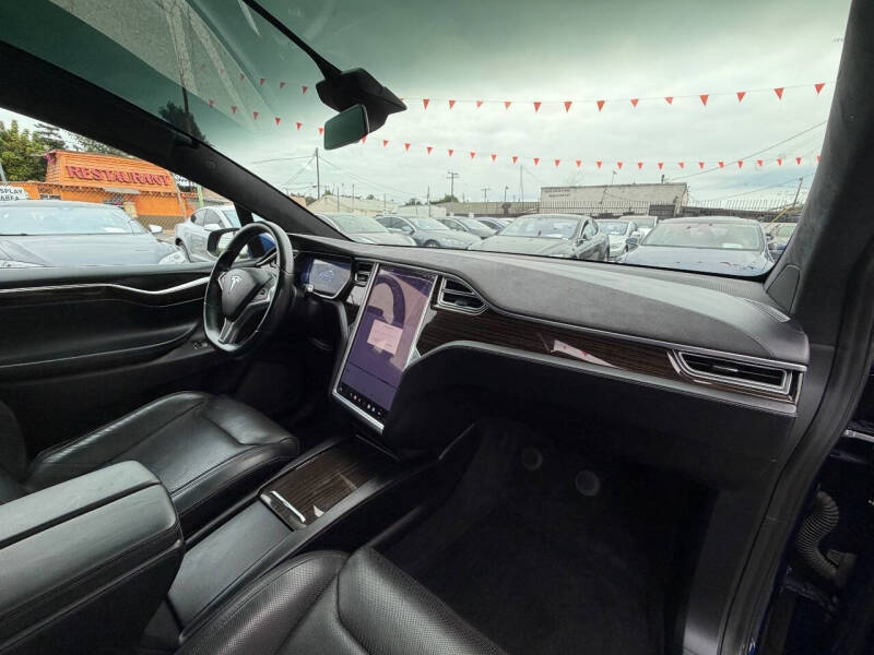 2016 Tesla Model X 75D