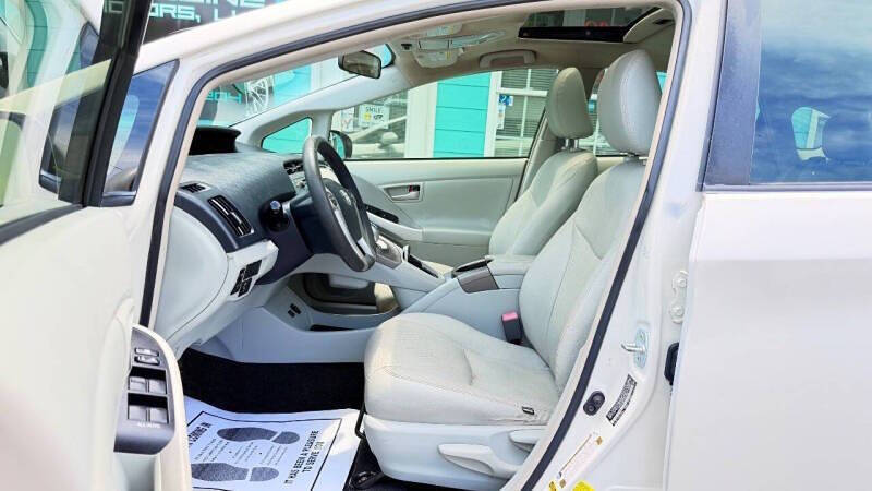 2013 Toyota Prius Two