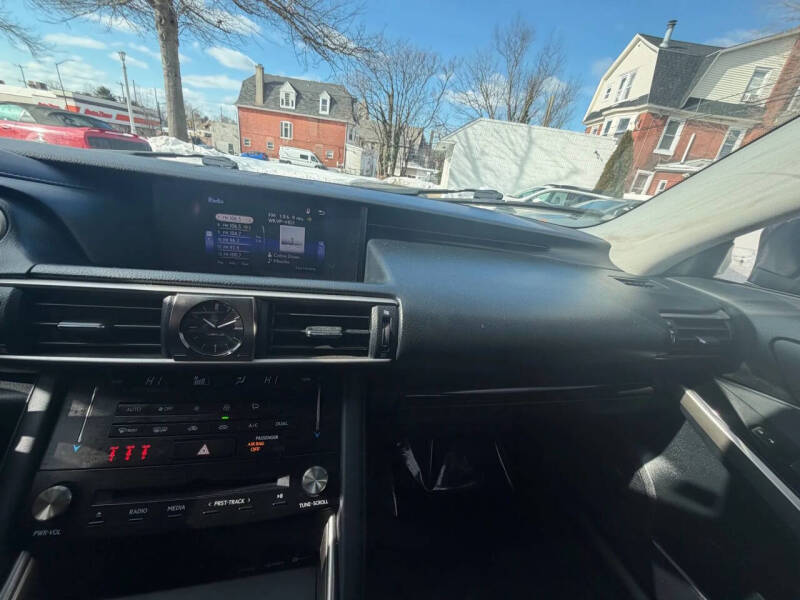 2018 Lexus IS 300