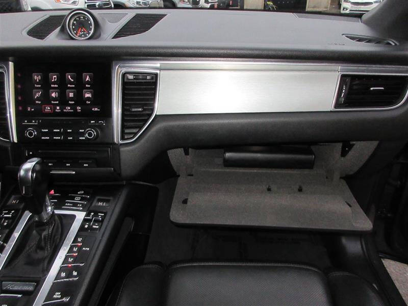 2017 Porsche Macan S