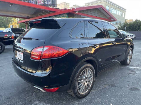 2013 Porsche Cayenne S